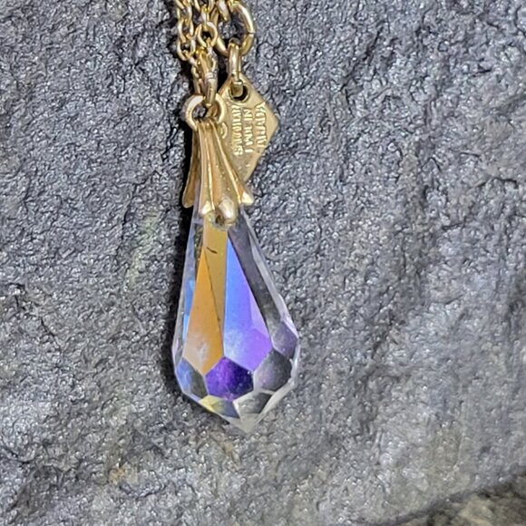 Vintage Sarah Coventry Gold Tone Teardrop Pendant Necklace 19 inches long - Picture 4 of 14